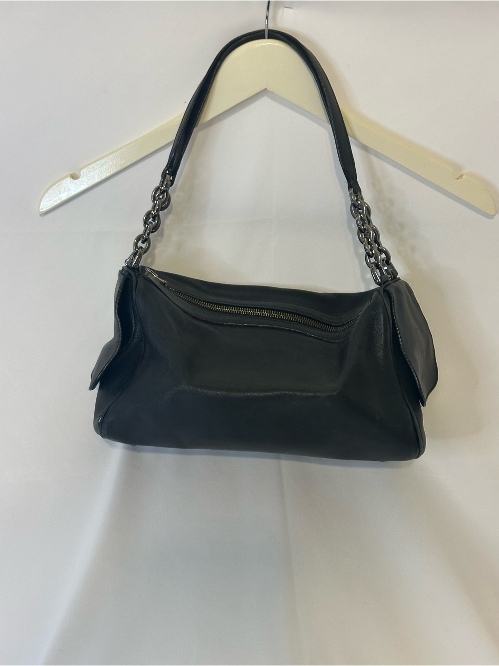 Tod's Black Leather Shoulder Bag with Gunmetal Chain